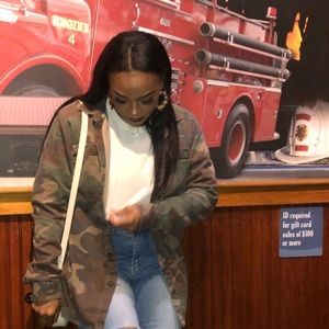 Meet your Posher, Kiara